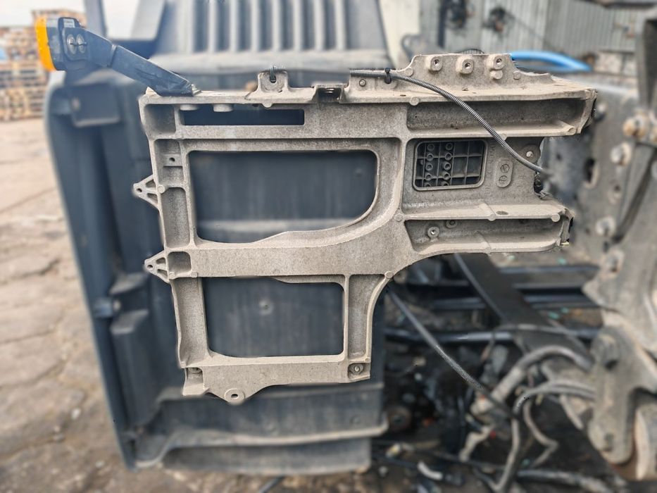 MOCOWANIE WSPORNIK ALUMINIOWY BŁOTNIKA MAN TGX TG3 TGS LEWY