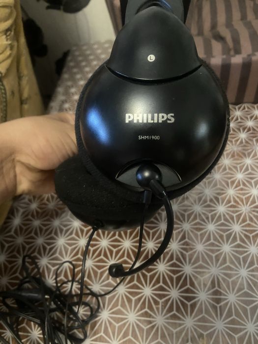 Наушники  для компютера и клавиатура в хорошоем состояниии