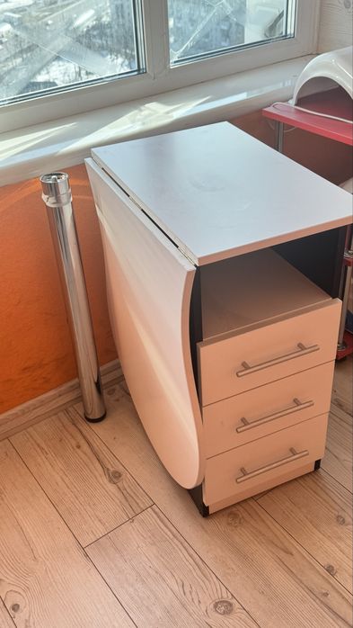 Перукарська мийка. Крісло педікюрне гідравлічне, тележка