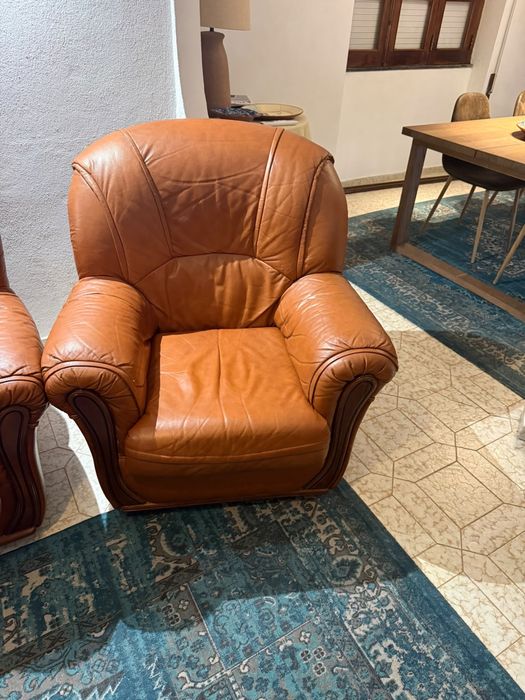 Conjunto de 3 sofás em pele