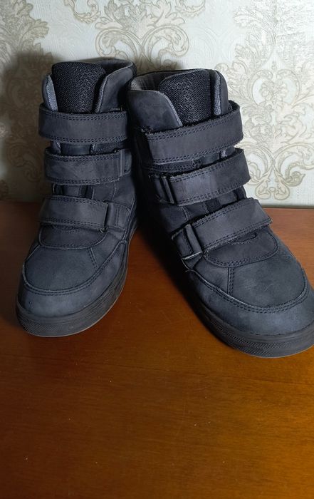 Зимові шкіряні черевики (чоботи) 33 розмір