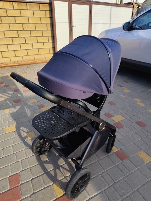 Продам дитячу прогулянкову коляску Carello Ultra