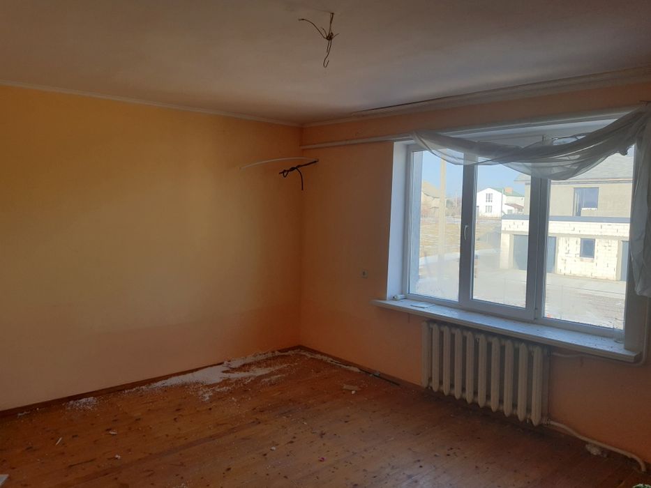 2 поверховий цегляний будинок Рибці