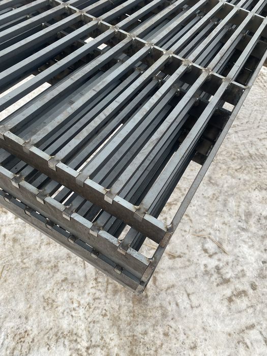 Ruszt ruszta kraty dla bydła wygrodzenia stanowiska