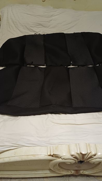 Автомобільні чохли  універсальні