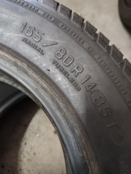 Pneus 165/80r14 Kleber C801T com 100% piso