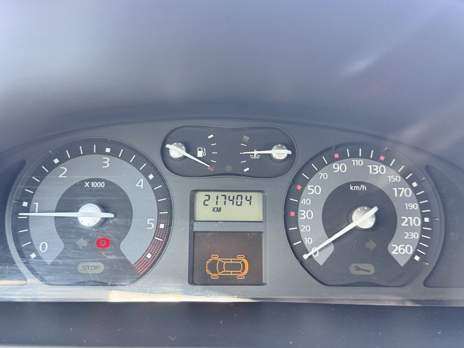 Renault Laguna — fotografia 7