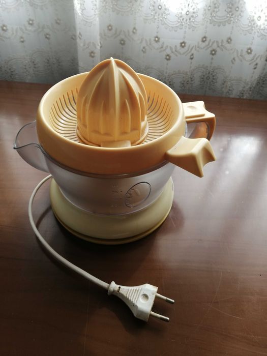 espremedor de citrinos