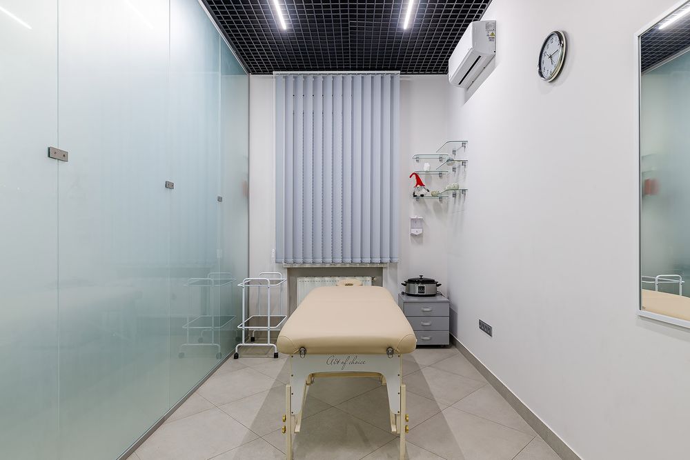 Продаж приміщення  ближній центр Галицький район 
З якісн