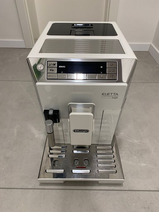 Кавоварка DeLonghi Eletta Cappuccino Top