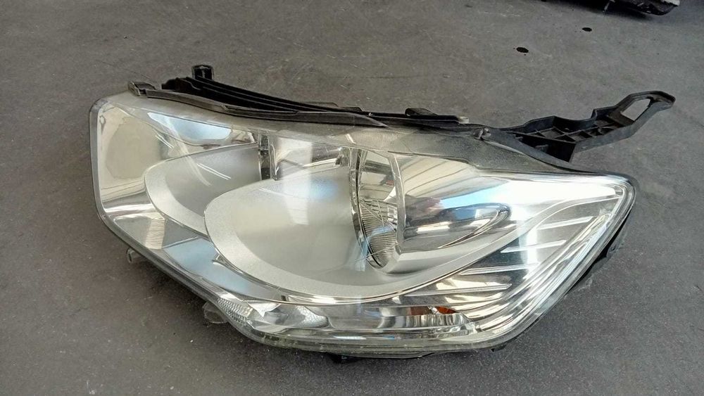 Ótica Esquerda Citroen C- Elysée 1.6Hdi 9675140080 em stock