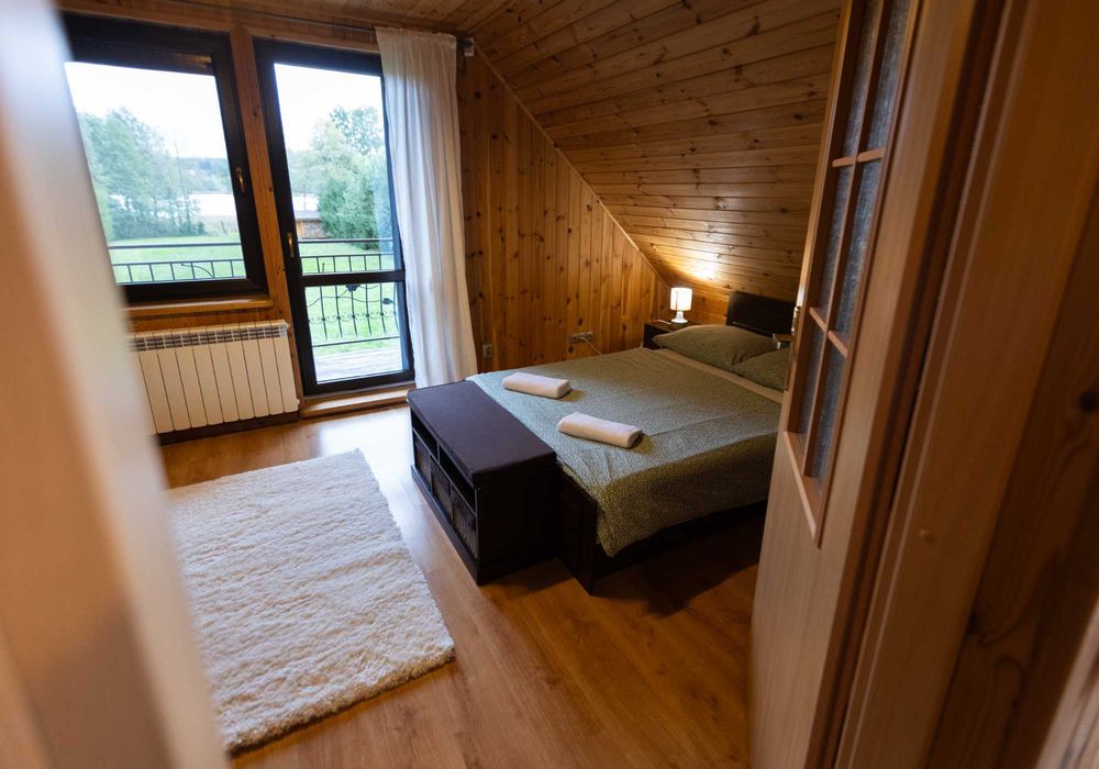 Domek nad jeziorem w Gibach z balią i sauną