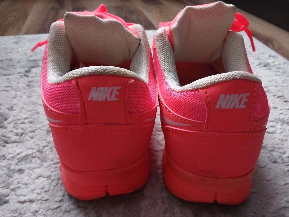 Nike Buty Oryginalne Sportowe r.38