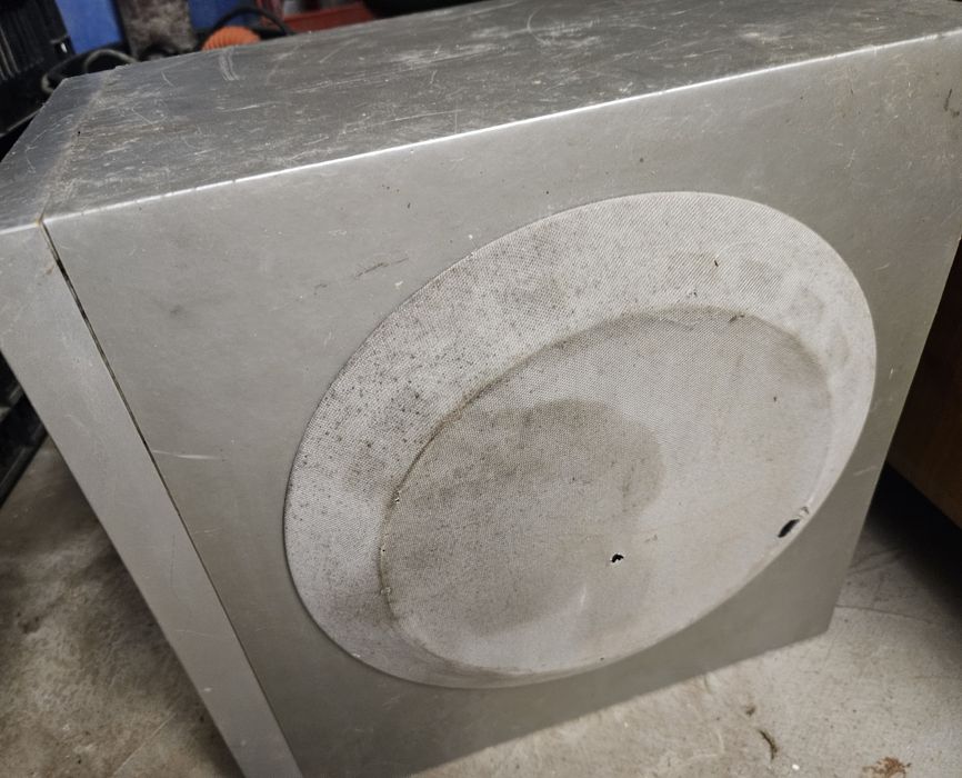 Sprzedam subwoofer jvc dużej mocy 60w