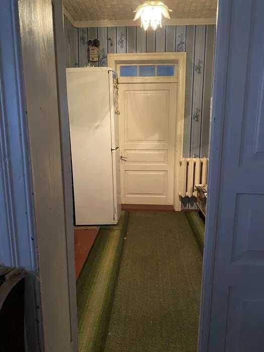 Житловий будинок з усіма комунікаціями в центрі Козина, газ