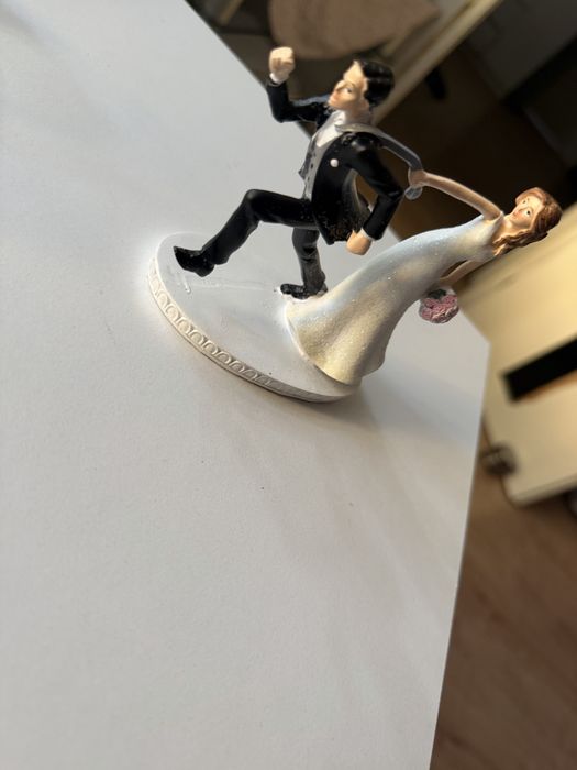 Figurka na tort ślubny