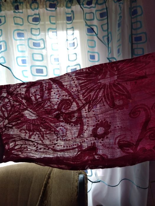 Sprzedam bluzkę z długimi rękawem