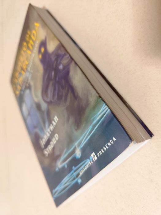 Livro: O Amuleto de Samarcanda de Jonathan Stroud