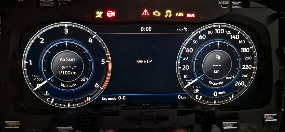 Нова приборка щиток VW Atlas Active info Display 3CN920891A
