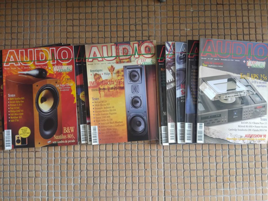 Vendo 70 Revistas Audio & Cinema em Casa