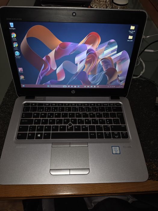 HP 820 G3 I5-6300U CPU 2.40GHZ2.50GHZ 8GB RAM/SSD 234