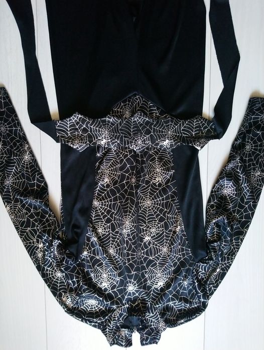 Карнавальний комбінезон з паучками для школярів на зріст 152 см