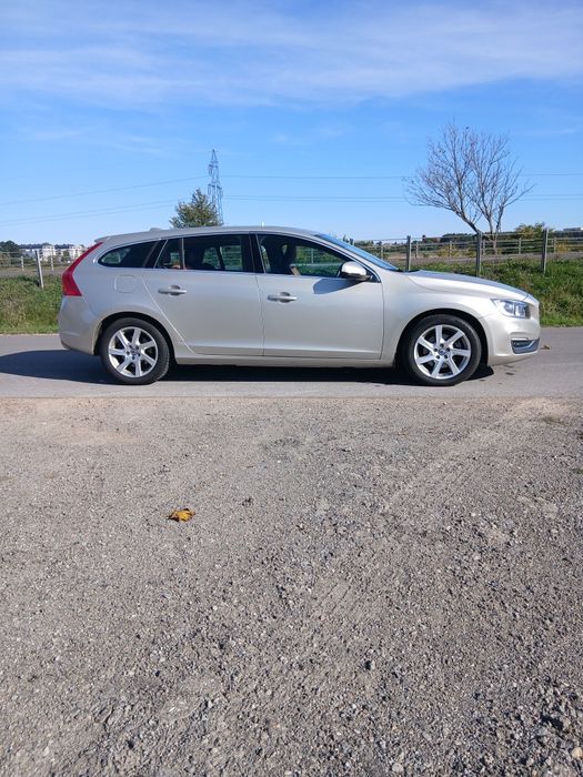 Sprzedam super auto volvo v60-2016r