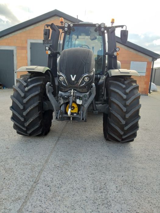 Ciągnik rolniczy Valtra 214 Direct