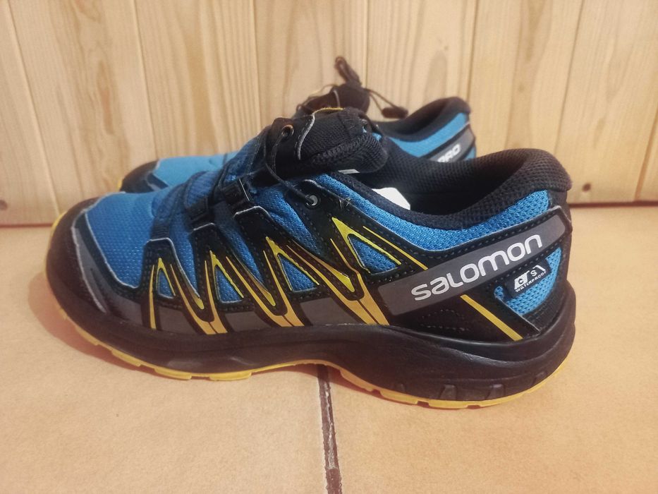 Salomon кросівки