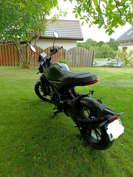 Barton Stratos 125
