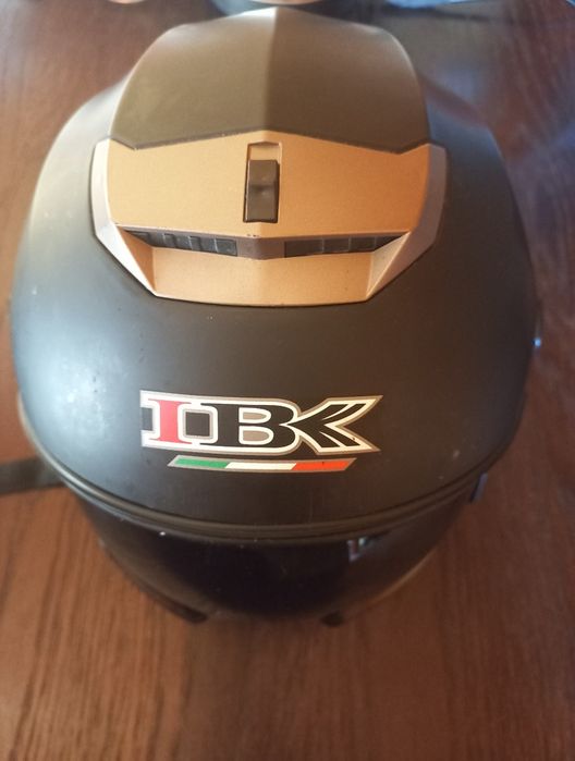 Продам мото шолом