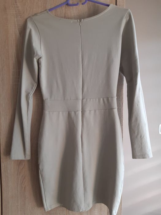 Beżowa sukienka Cinamoon rozmiar S