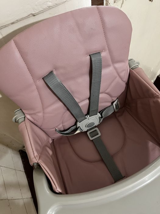 Cadeira de papa cor rosa