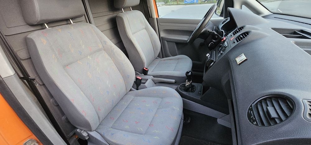 Volkswagen Caddy maxi 1.9 TDI 2009r. Klima