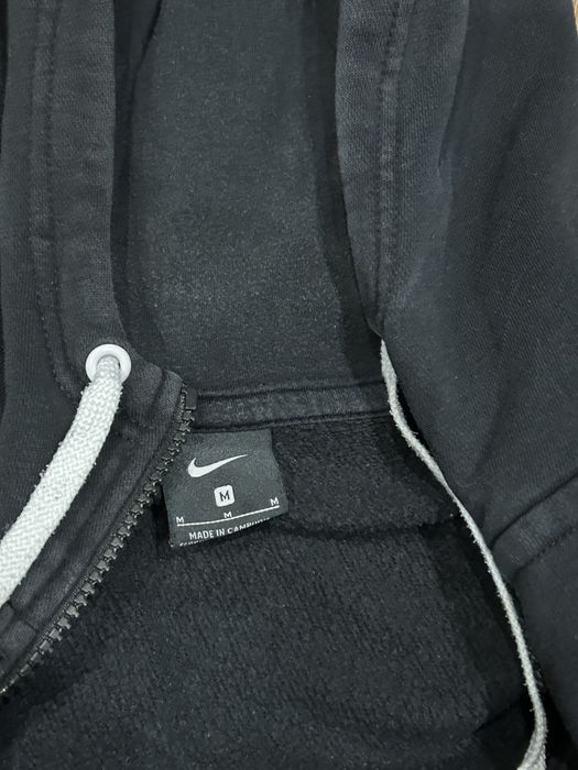 Zip Nike