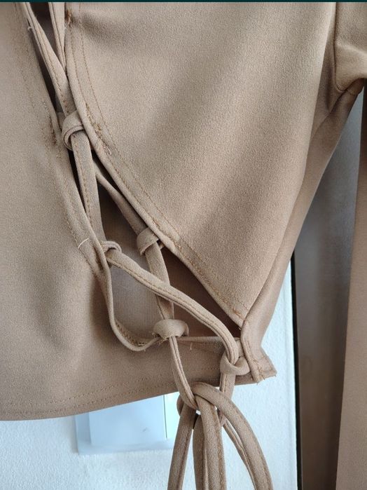 Brązowa bluzka wiązana przód, boohoo rozmiar 40