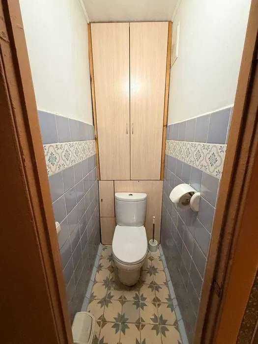 3-х комнатная квартира с реомнтом на Дарницкой ( Ленинградской) площади.