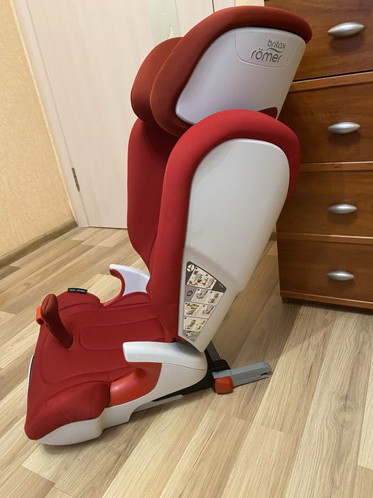 Автокресло Britax-Romer Kidfix II XP 3-12 лет группа 2/3