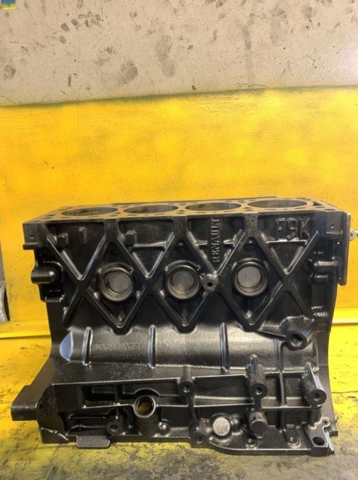 Блок під розточку росточку гильзовку гильзовку 1.9 Рено трафик f9k f9a