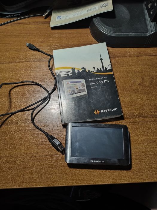 Навигатор NAVIGON 8110