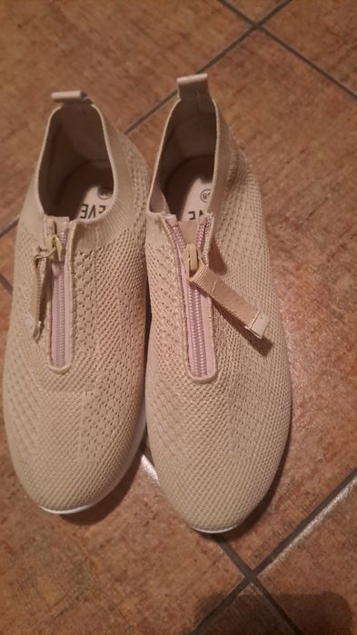 Buty cichobiegi damskie nowe