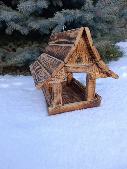 Karmnik dla ptaków drewniany opalany góralski