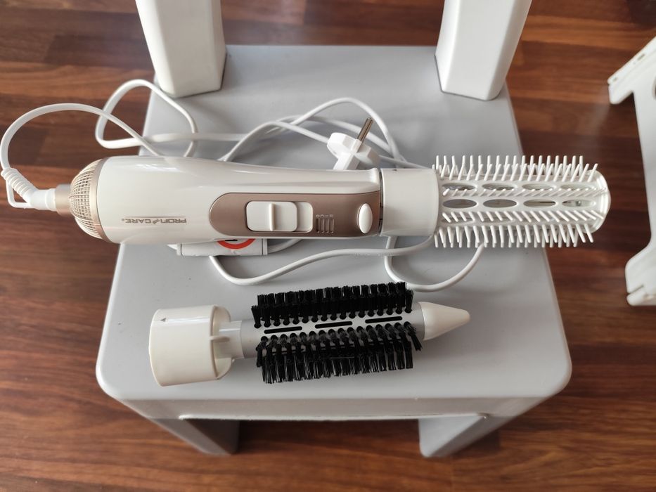 Suszarka do włosów modelująca