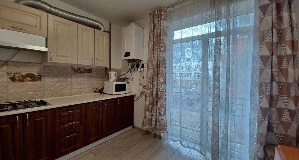 Здається 1км в самому центрі!!!