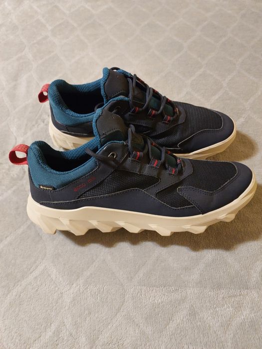 Buty ecco/mx w rozmiarze 40