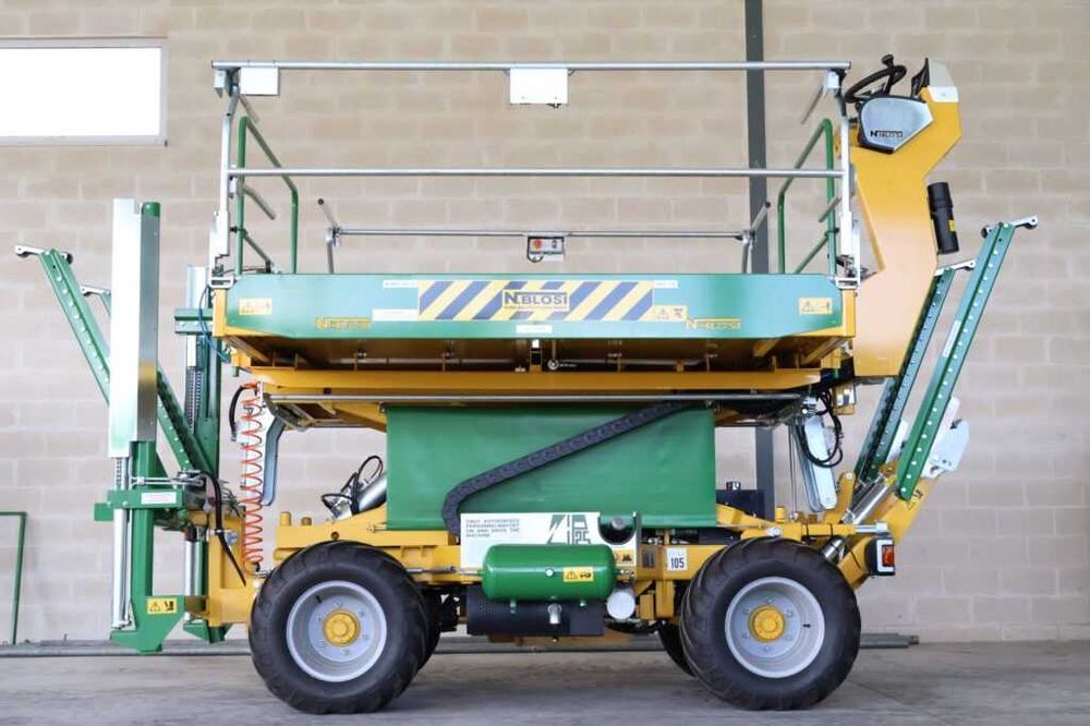 Plataforma para recolha de fruta
