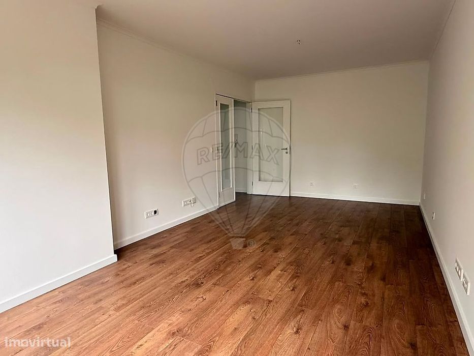 Apartamento T1 para arrendamento