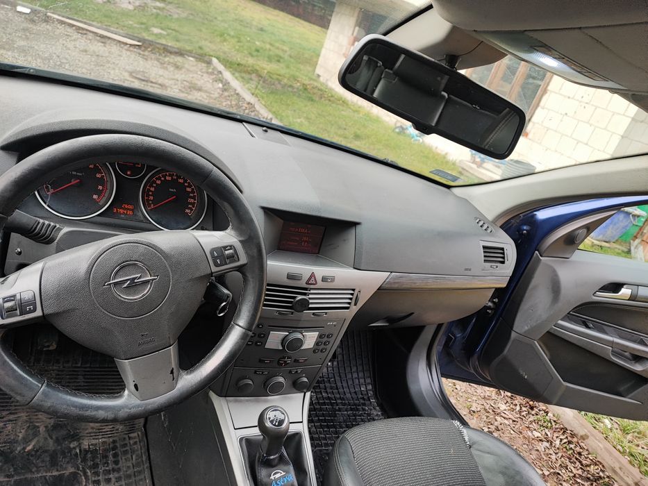 Opel Astra h 1.8 lpg