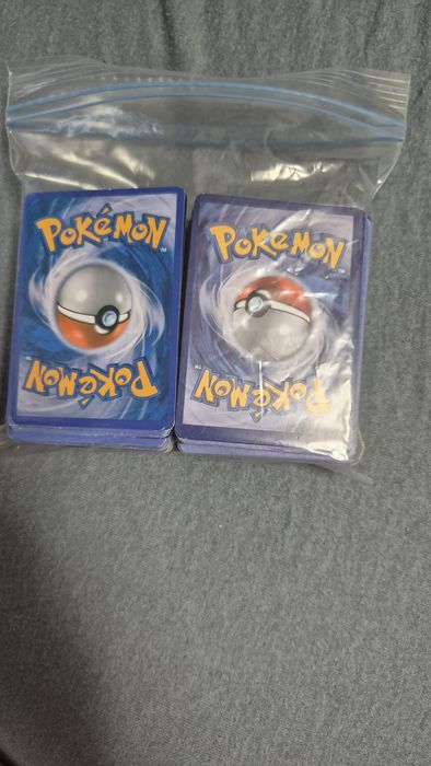 Karty pokemon 220 sztuk