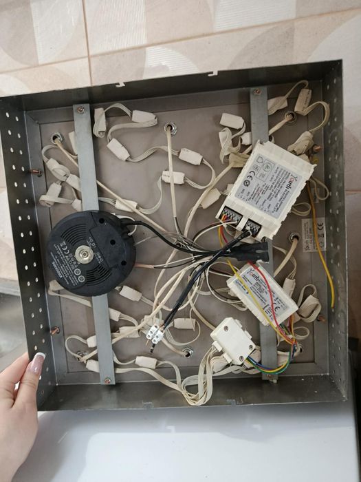 Ledowa lampa sufitowa.Duża z pilotem.